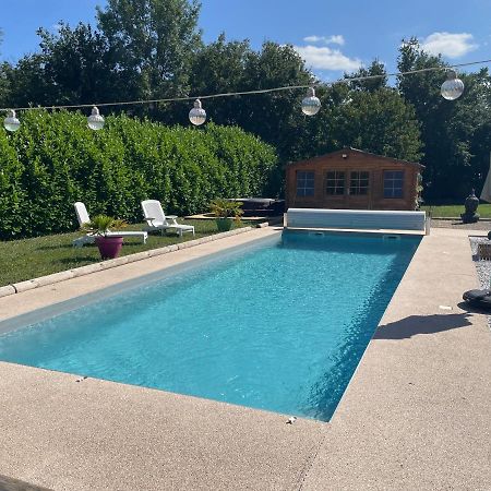 Saint-Victor-de-Morestel Le Double C Bed & Breakfast エクステリア 写真